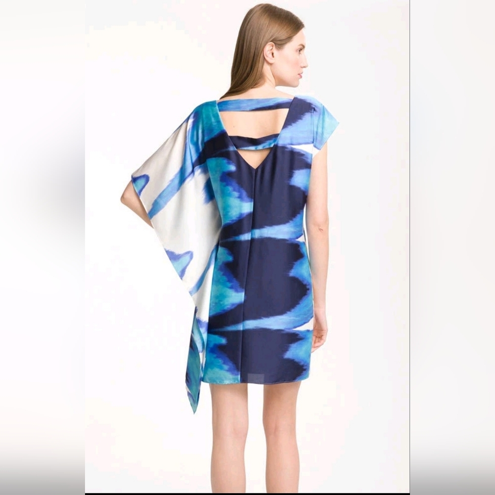 Vince Camuto Asymmetrical Flutter Sleeve Crêpe de Chine Shift Dress, Size 6, EUC